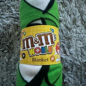 M&M'S Vibrant Green and White Throw